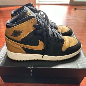 Jordan 1 black and gold